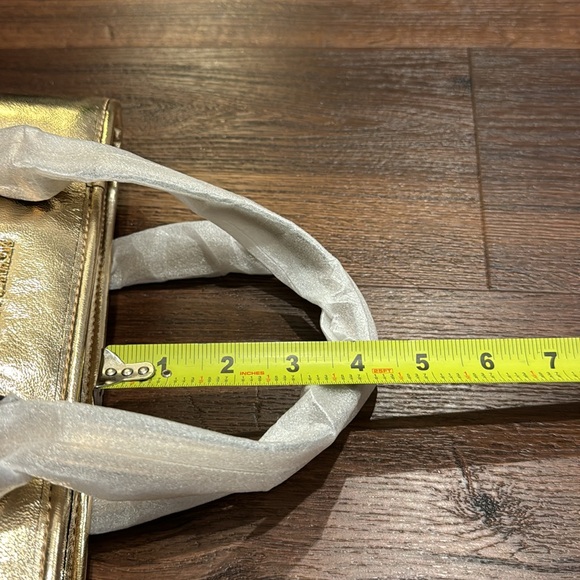 MICHAEL Michael Kors NWT Jet Set Metallic Pale Gold Tote and Crossbody Bag. - Picture 8 of 12